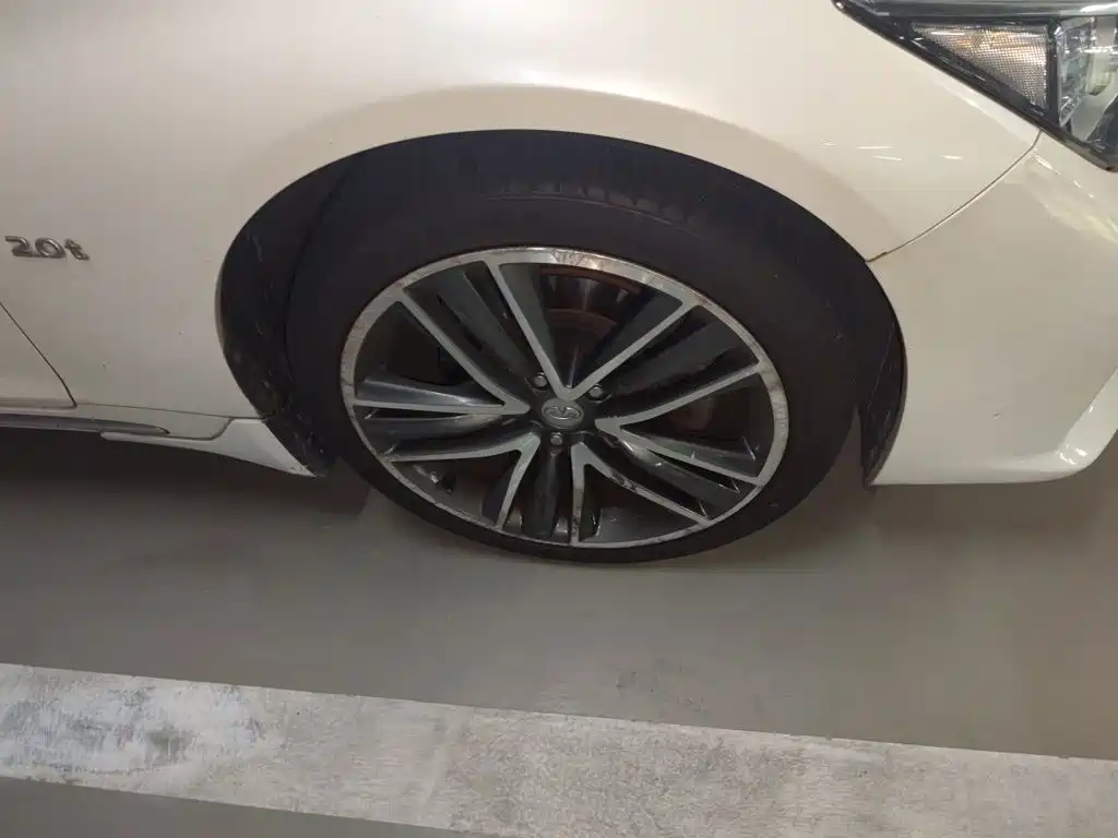 Photo 24 - Infiniti Q50L