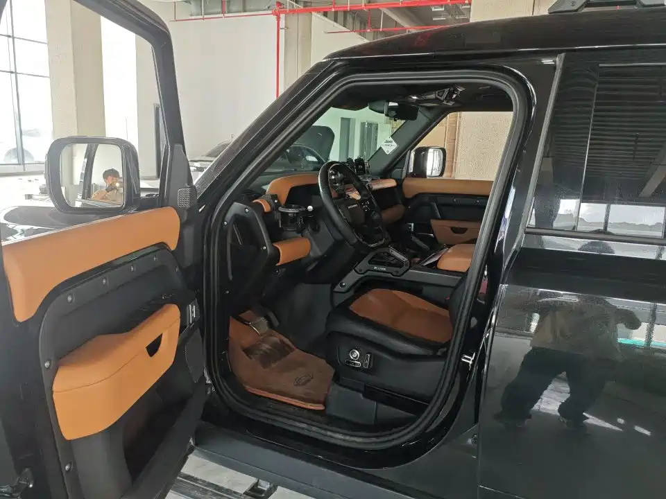 Фото 5 - Land Rover Defender