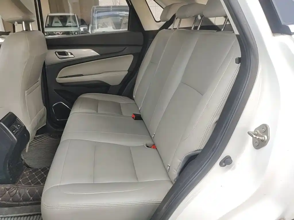 BAIC Huansu S5 2017 2017 1.3T Manual Deluxe
