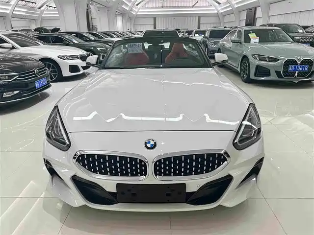 BMW Z4 2022 sDrive 25i M Sport Package — фото 2
