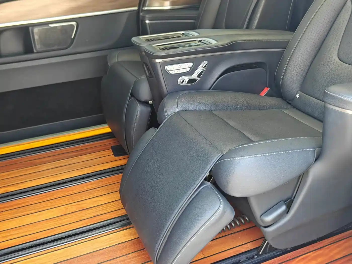 Mercedes-Benz V-Class, миниатюра 9