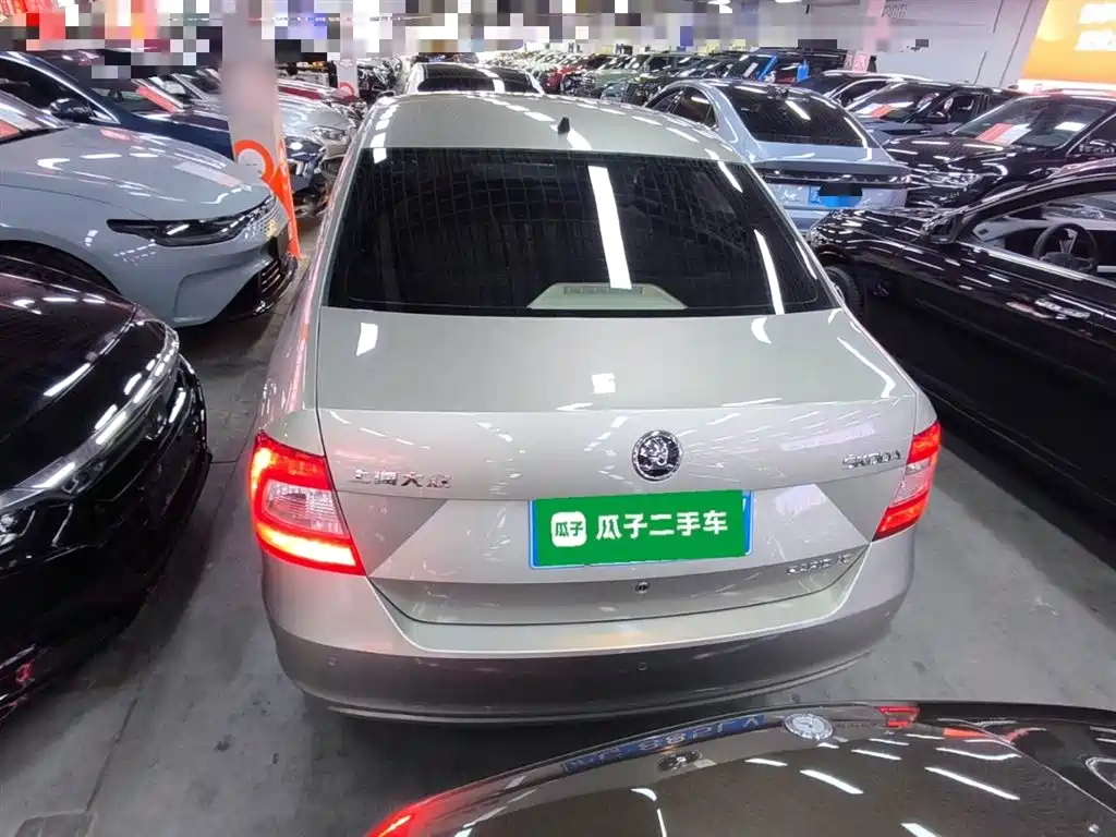 Škoda Rapid 2013 1.6L Automatic Smart Selection фото 6