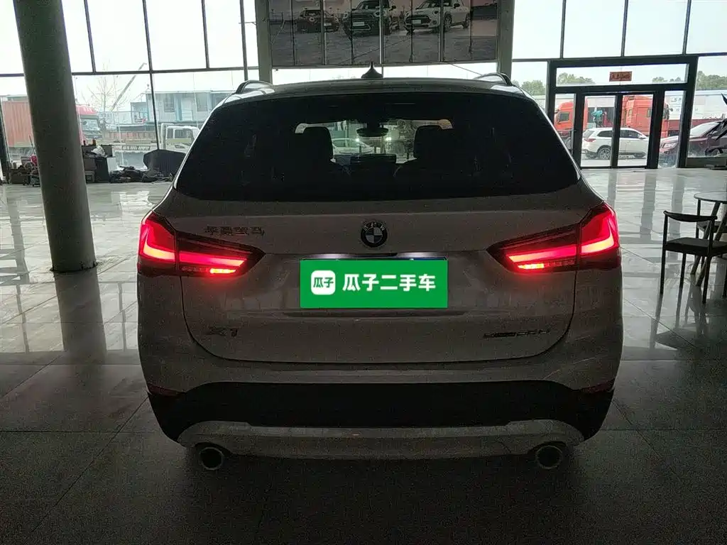 BMW X1 2022 sDrive25Li Leading фото 6