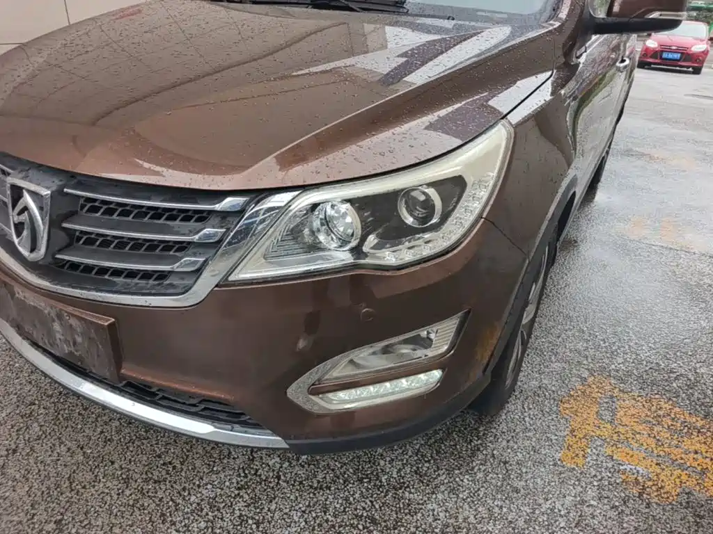 Baojun 560 2016 2016 1.8L iAMT Luxury