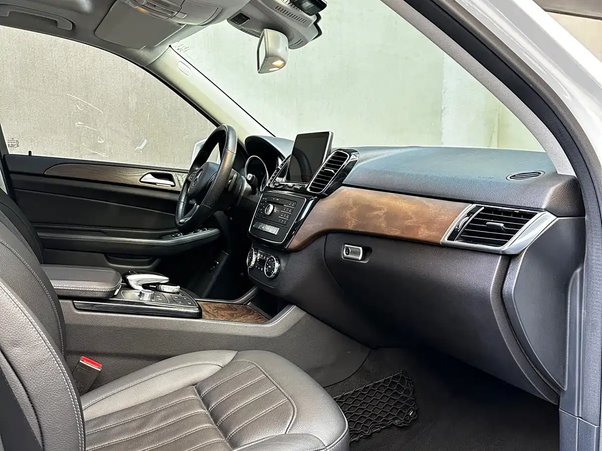 Mercedes-Benz GLE 2016 GLE 400 4MATIC фото 9