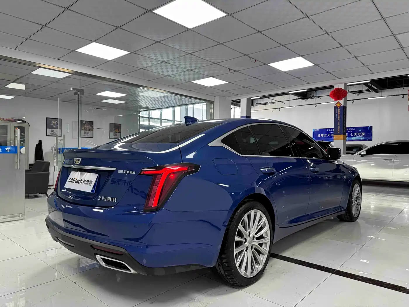 CADILLAC CT5