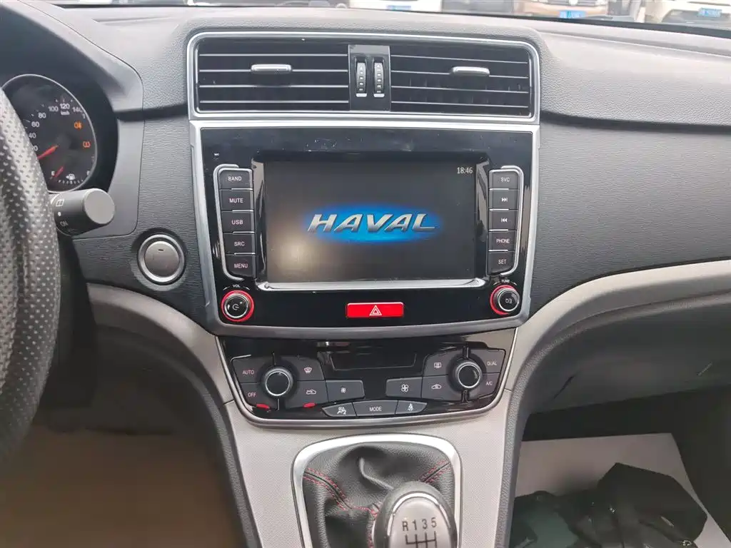 Haval M6 2019 1.5T Manual 2WD Urban Type China VI фото 9