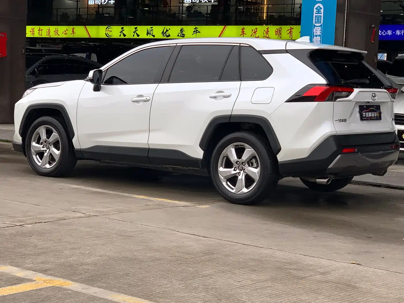 Toyota RAV4 Rongfang 2022 2.0L CVT 2WD Trend Plus Edition фото 4