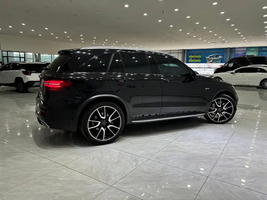 Mercedes-Benz GLC AMG 2017 AMG GLC 43 4MATIC фото 2