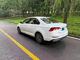 Фото 3 - Škoda Rapid