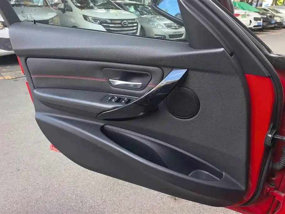 BMW 3 Series 2014 320i Sport Design Package фото 7