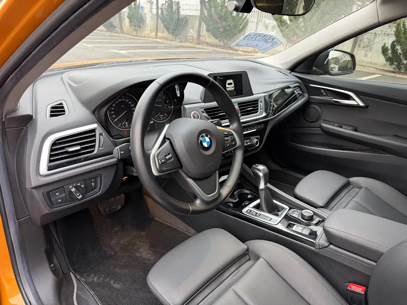 BMW 1 Series 2017 118i Sport фото 14