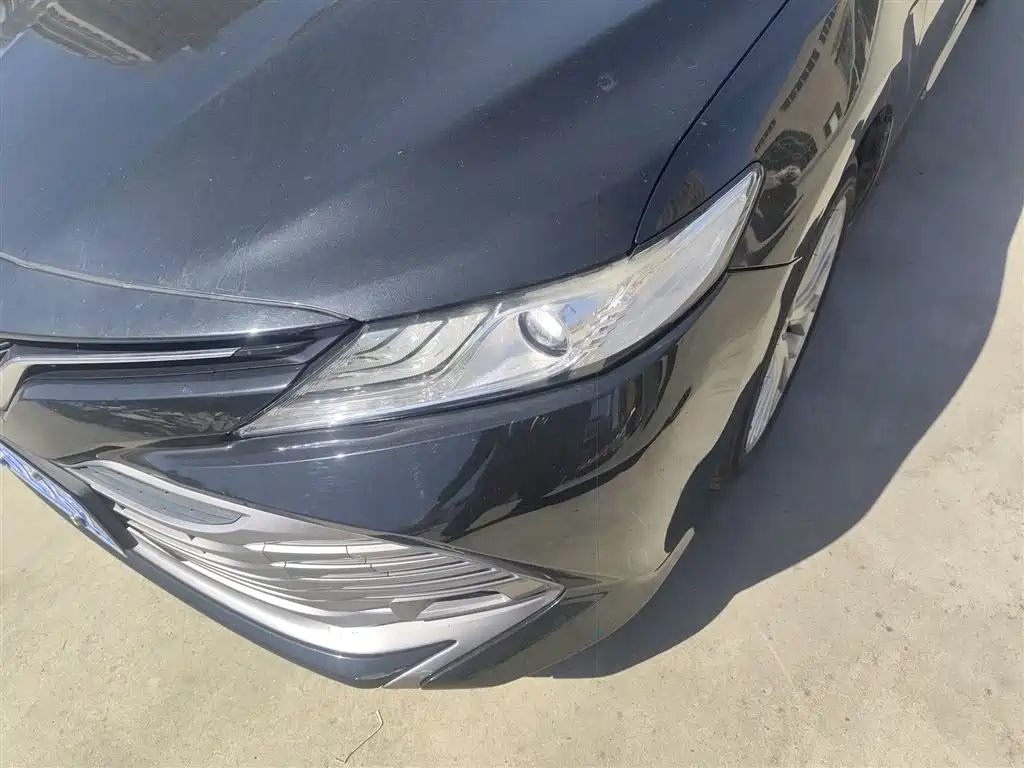 Toyota Camry 2018 2.5G Luxury Edition фото 18