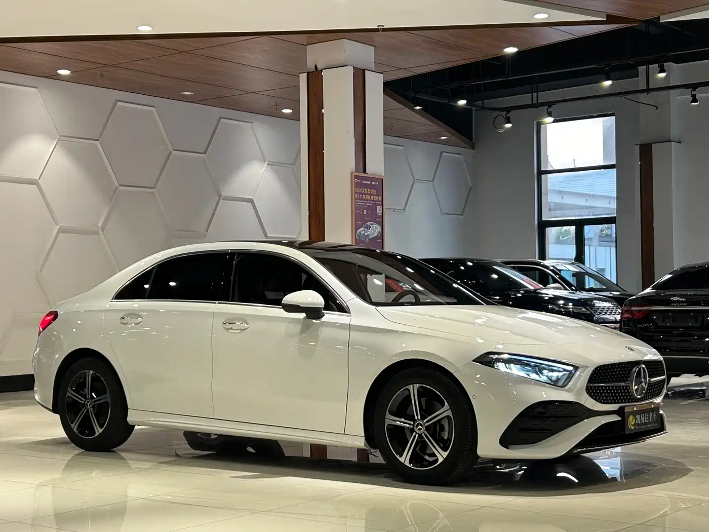 Mercedes-Benz A-Class 2024 Facelift A 200 L Fashion фото 4