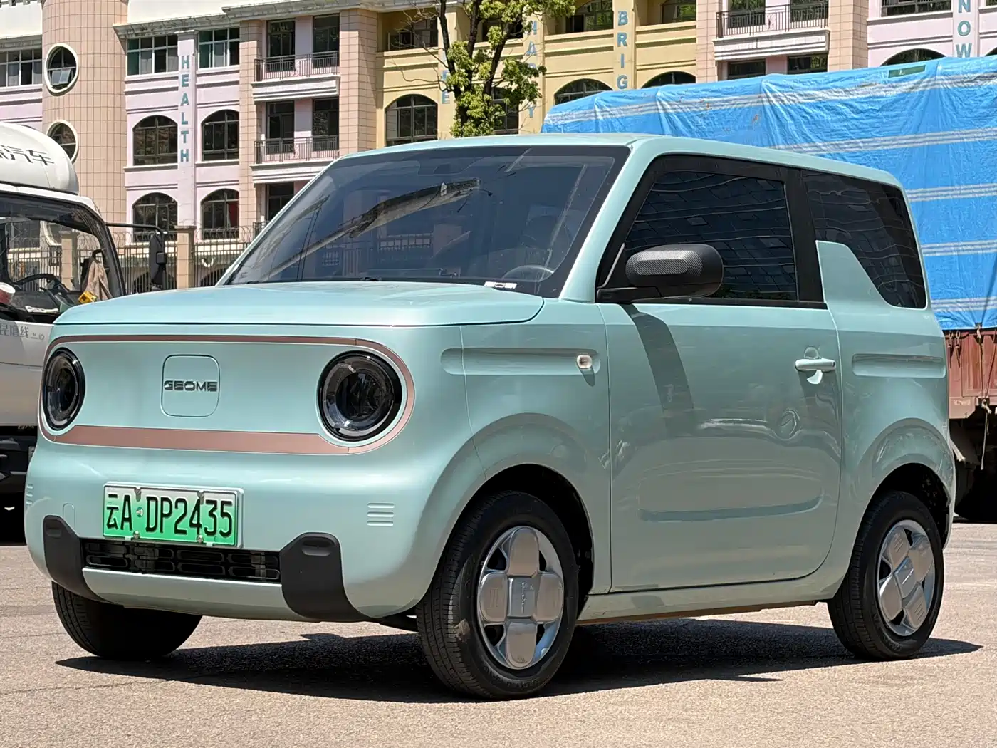 GEELY GALAXY PANDA