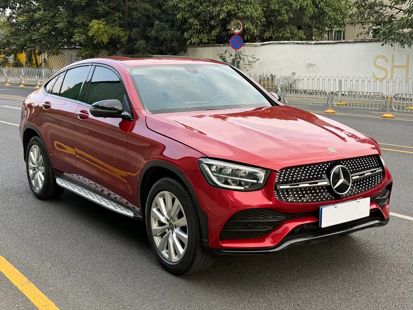 Mercedes-Benz GLC Coupe 2021 GLC 260 4MATIC Coupe SUV фото 3
