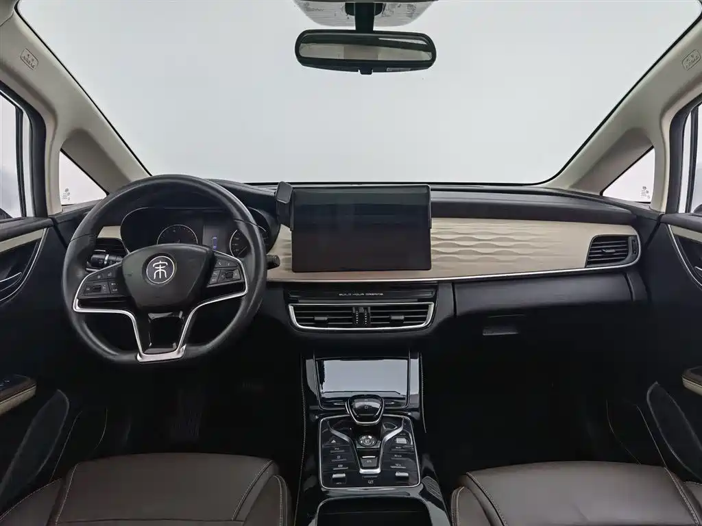 BYD Song MAX New Energy 2022 DM-i 105KM Honor Model фото 5