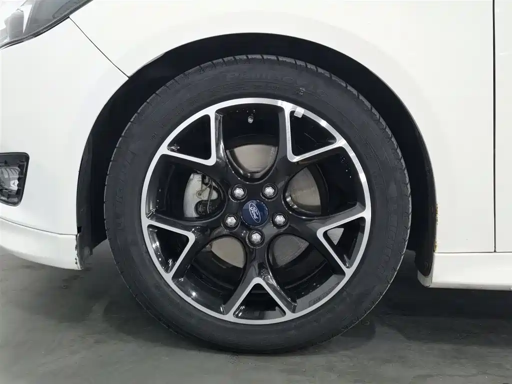 Ford Focus 2017 1.5T CTCC White-Black Limited Edition фото 17