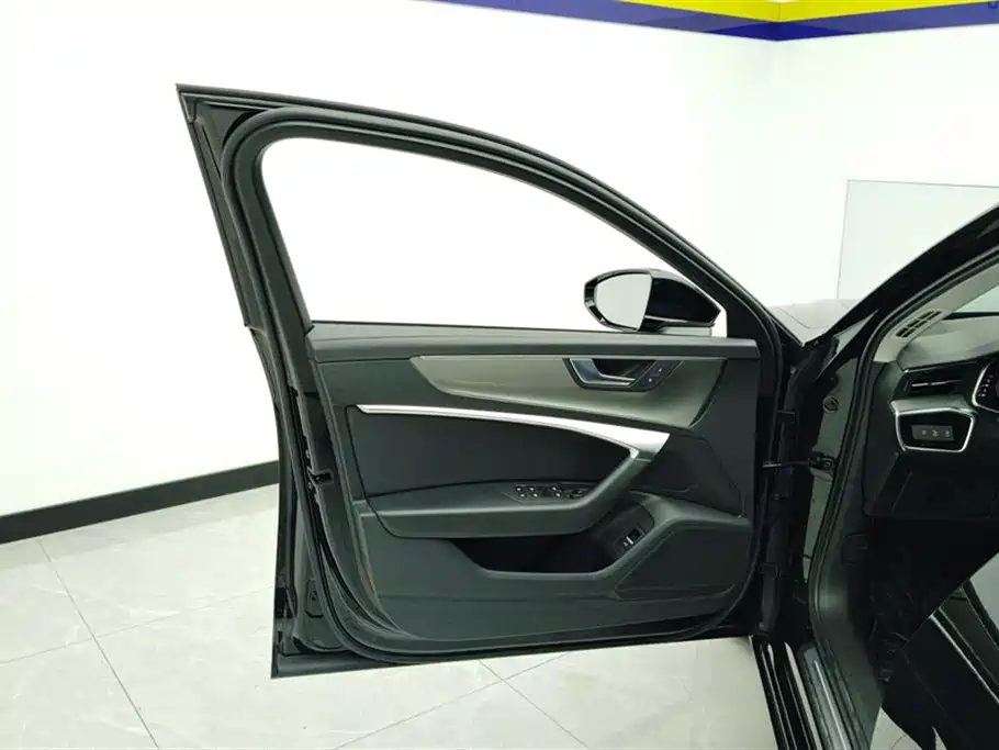 Audi A6L 2021 40 TFSI Luxury Elegance фото 7