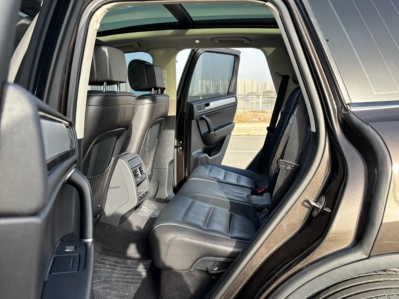 Volkswagen Touareg 2016 3.0TSI High Configuration фото 12