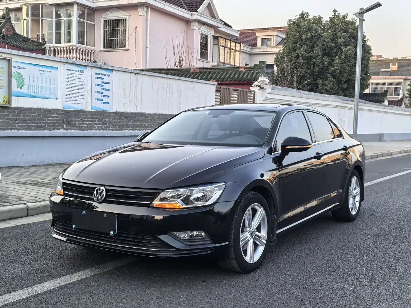 Volkswagen Lamando 2015 280TSI DSG Comfort