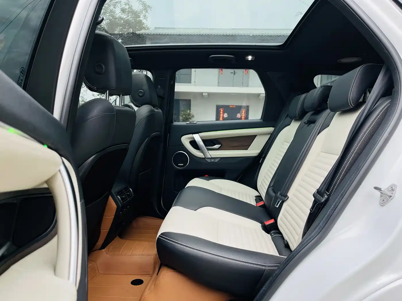 Land Rover Discovery Sport 2021 249PS R-Dynamic S Performance Edition фото 6
