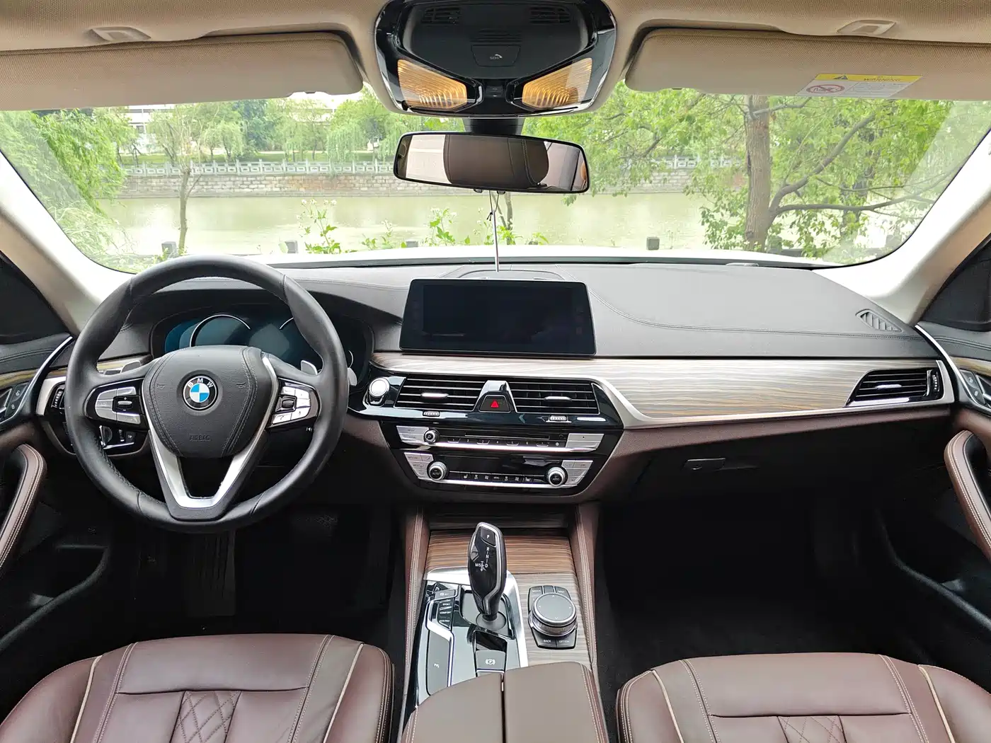 Фото 13 - BMW 5 Series