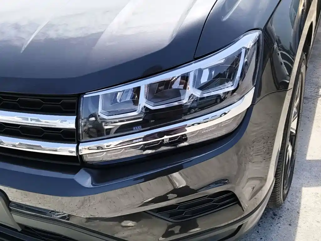 Volkswagen Tharu, миниатюра 24