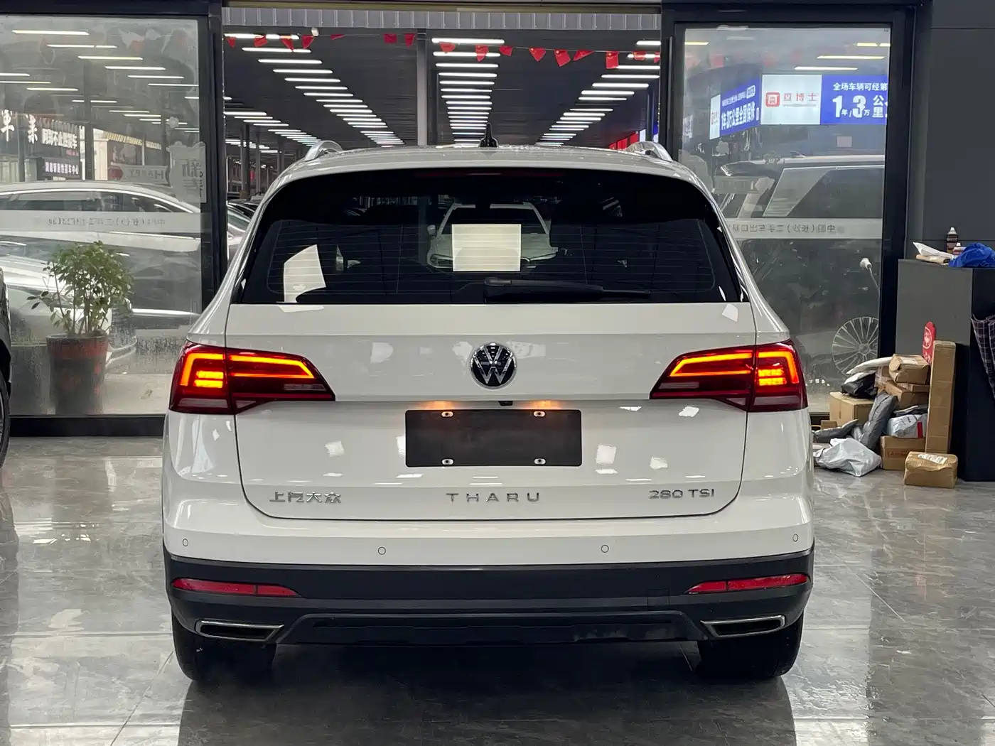 Volkswagen Tharu 2022 280TSI FWD Luxury Edition фото 16