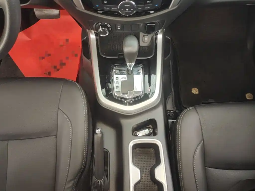 Nissan Terra 2023 2020 2.5L XL Upper 4WD Automatic Luxury Edition