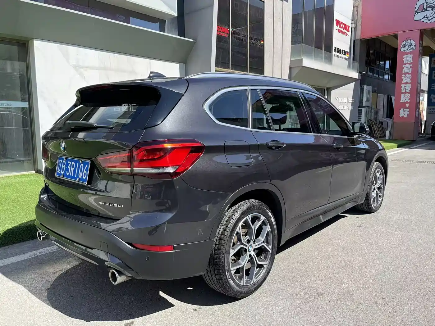 BMW X1