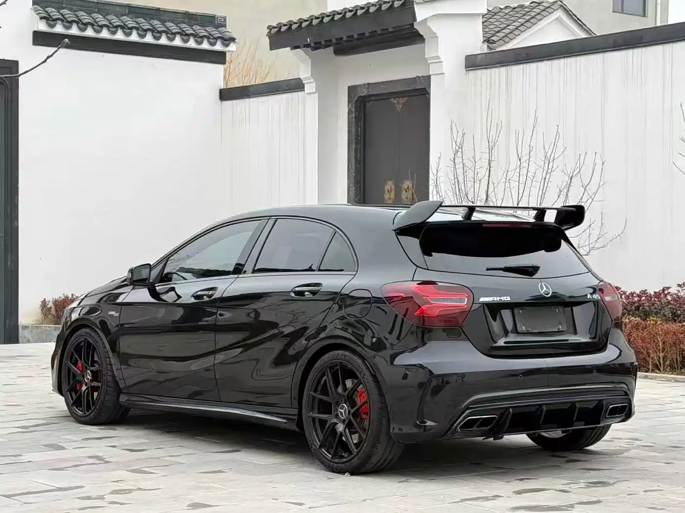 Mercedes-Benz GLA AMG 2017 Model AMG GLA 45 4MATIC Night Thunder Limited Edition фото 9