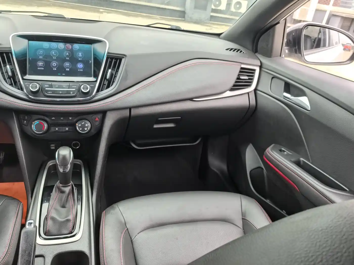 Chevrolet Monza 2019 RS 330T Auto Smooth Edition China VI фото 8