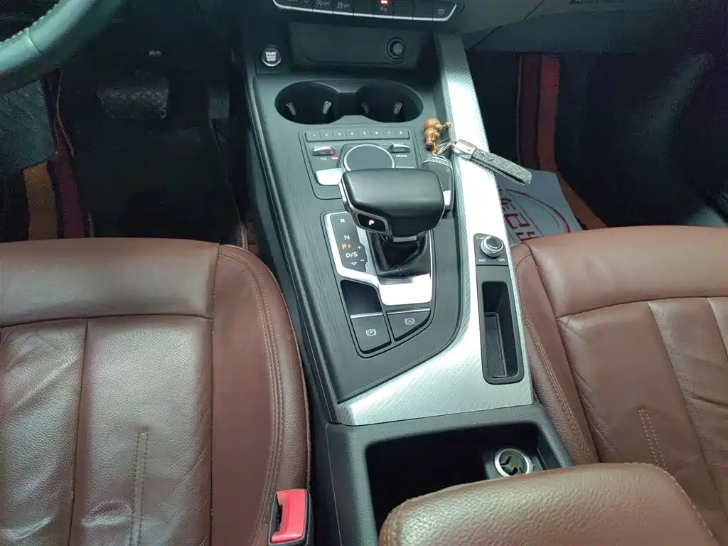 Audi A4L 2017 Plus 40 TFSI Fashion фото 7