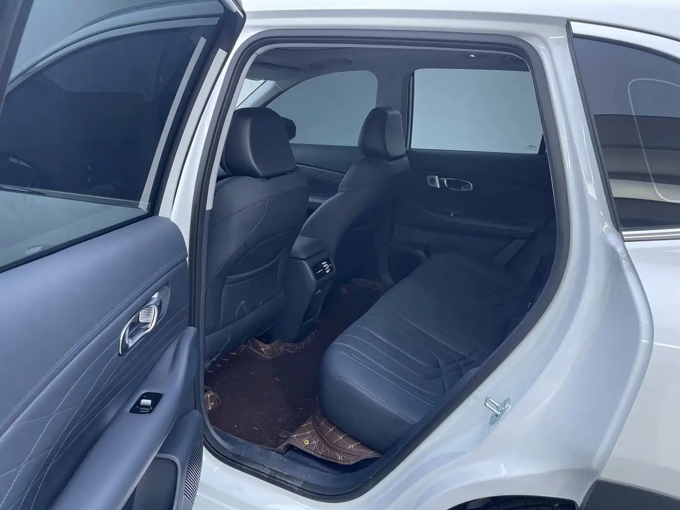 Geely Galaxy Galaxy Starship 7 EM-i 2026 2026 135km Smart Navigation Edition