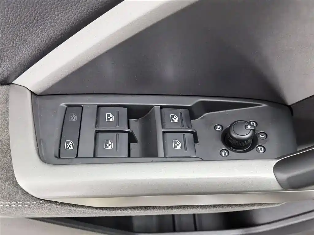 Audi Q3 2019 35 TFSI Fashion Sport фото 9