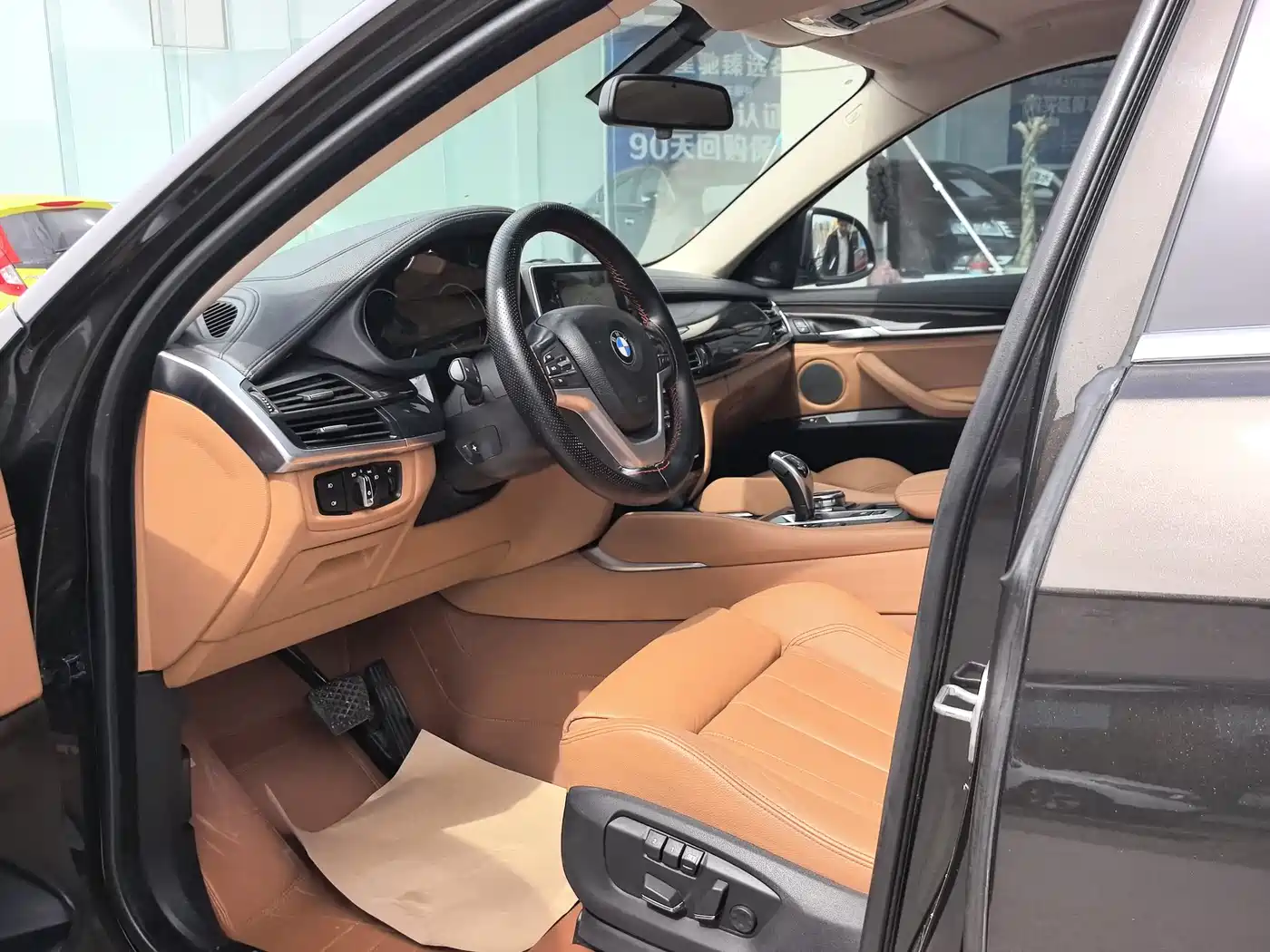 BMW X6 2015 xDrive35i Luxury Model фото 6