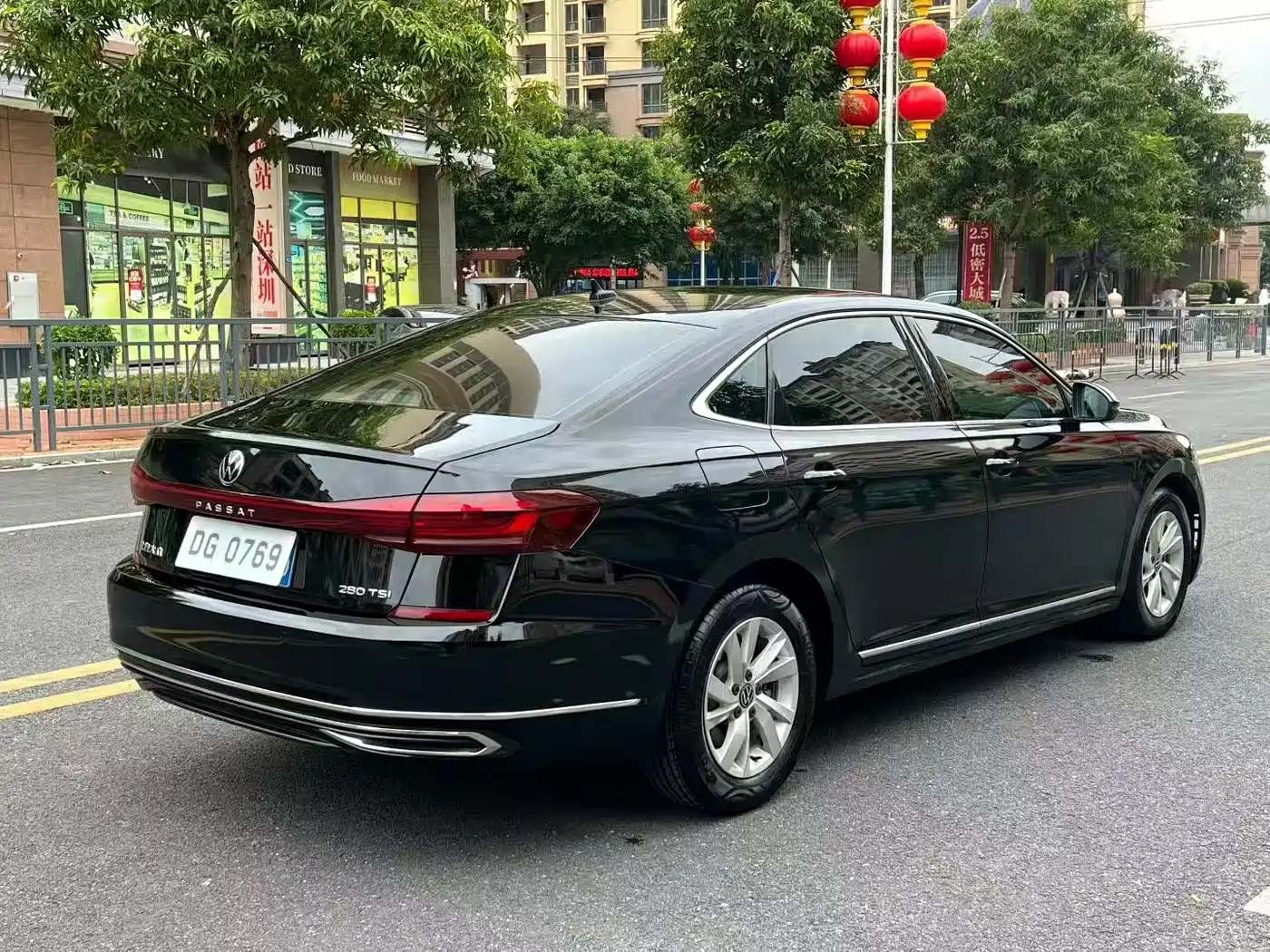 VOLKSWAGEN PASSAT
