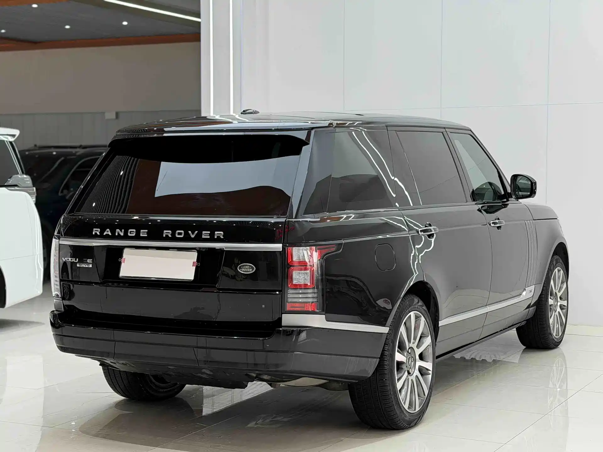 Фото 13 - Land Rover Range Rover