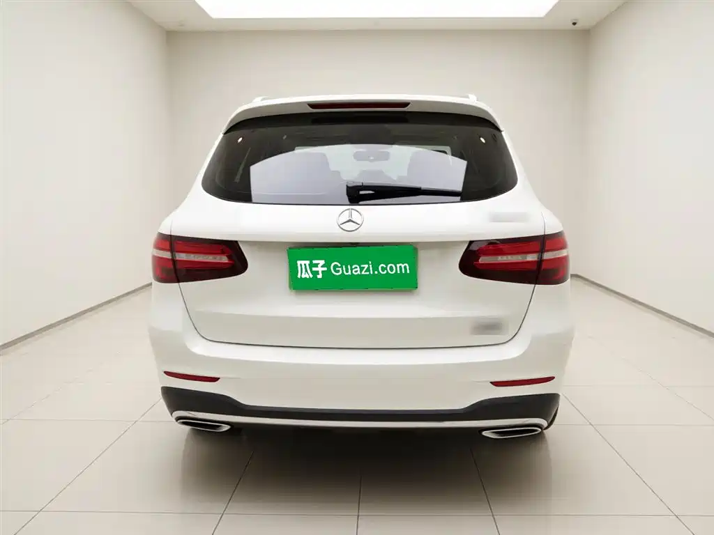 Mercedes-Benz GLC 2017 GLC 260 4MATIC Luxury фото 3