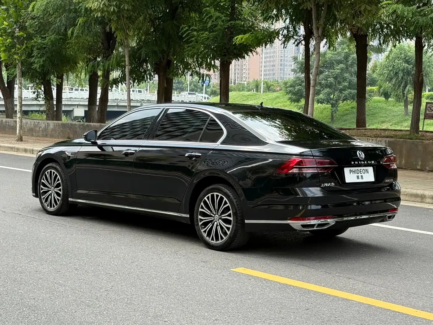 Volkswagen Phideon 2021 2021 380TSI Luxury Edition