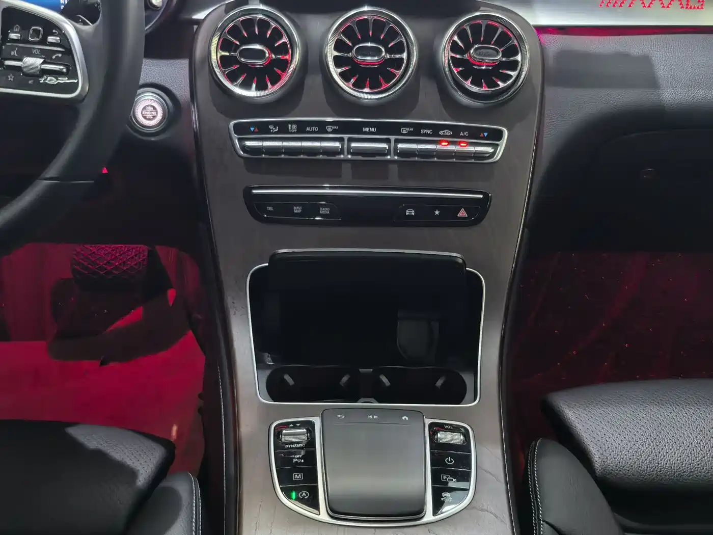 Mercedes-Benz GLC 2020 GLC 300 L 4MATIC Dynamic фото 10