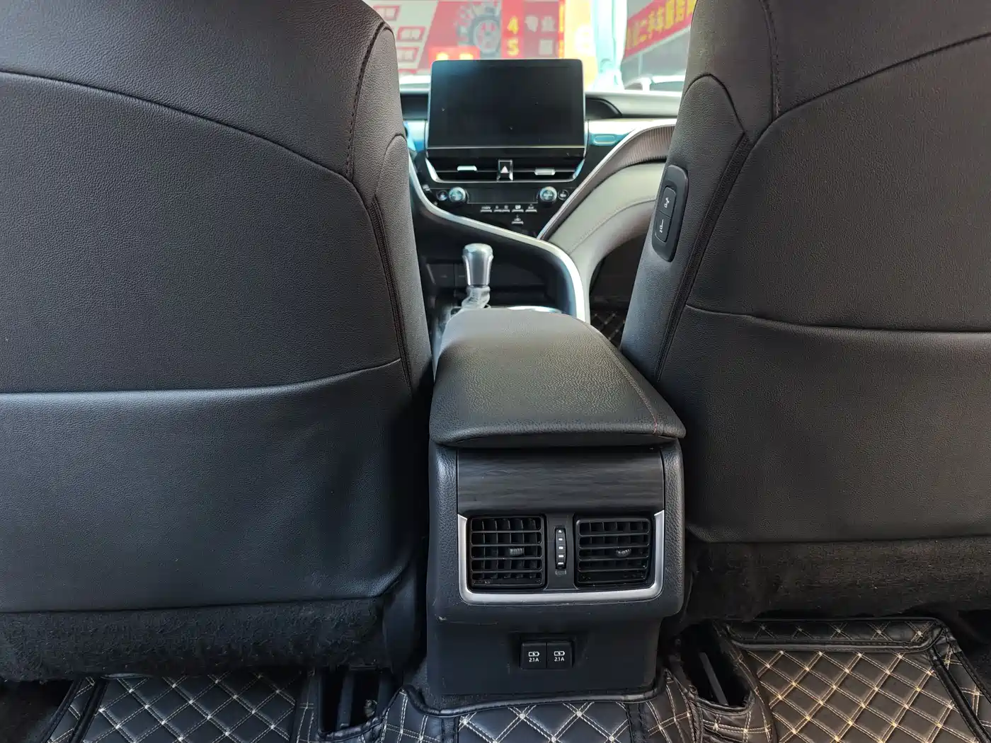 Toyota Camry 2021 2.0G Luxury Edition фото 14