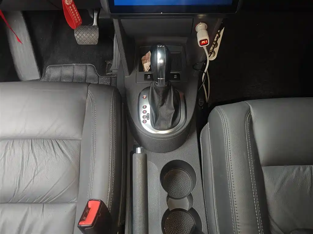 Volkswagen Touran 2015 1.4T DSG Comfort Edition 5-seater фото 14