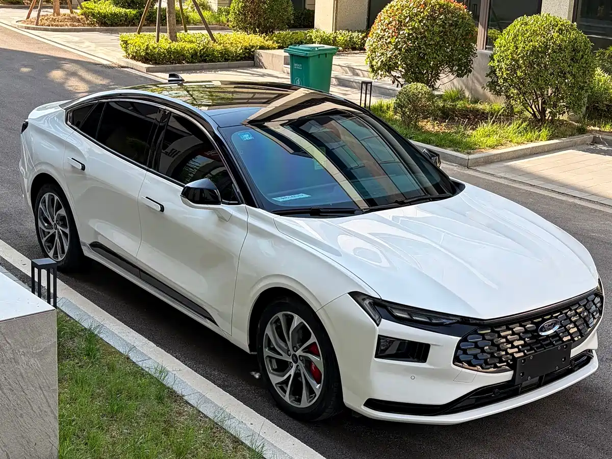 Ford Mondeo 2022 Facelift EcoBoost 245 Premium