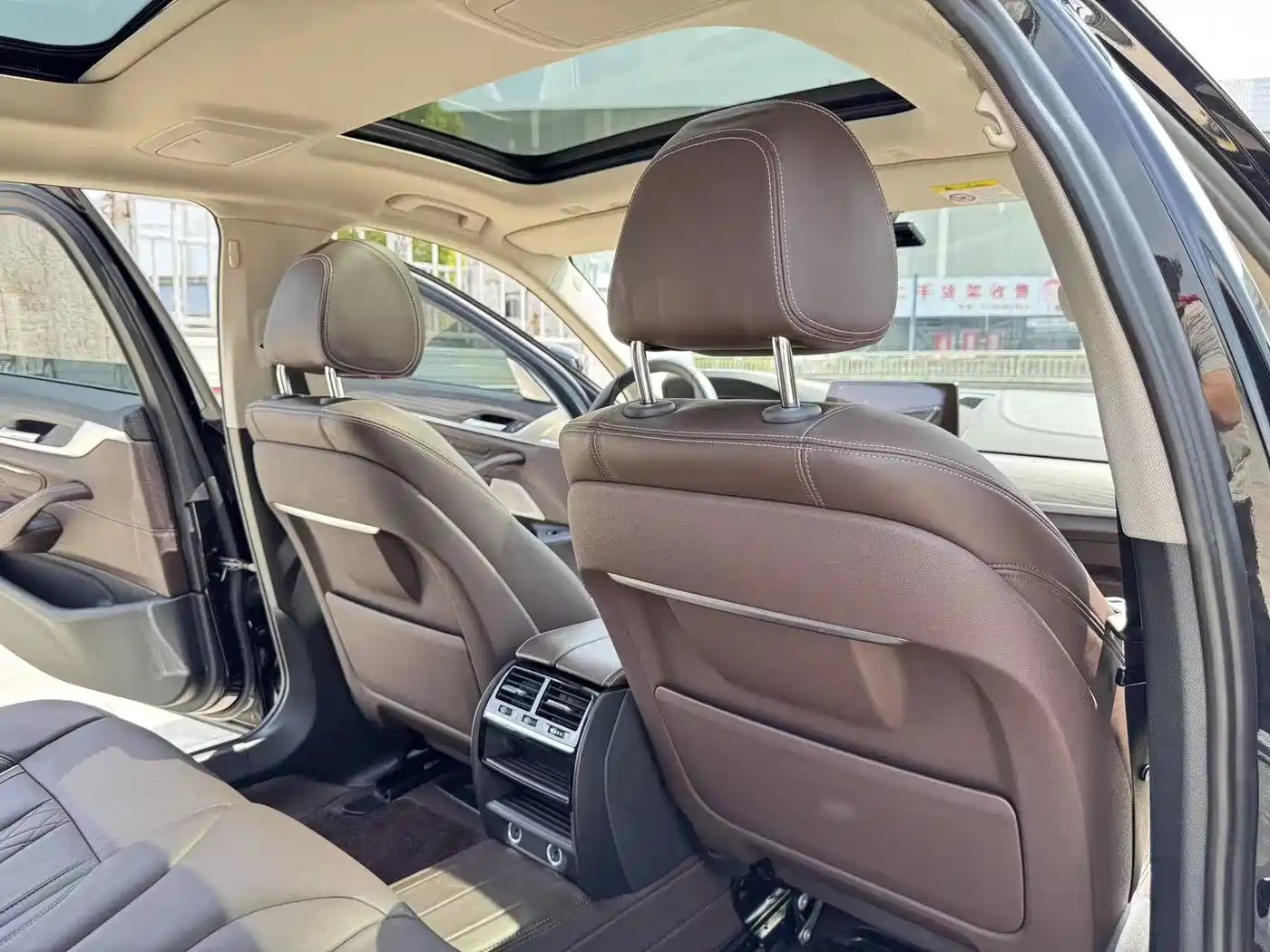BMW 5 Series 2019 530Li Leading Luxury Package фото 20