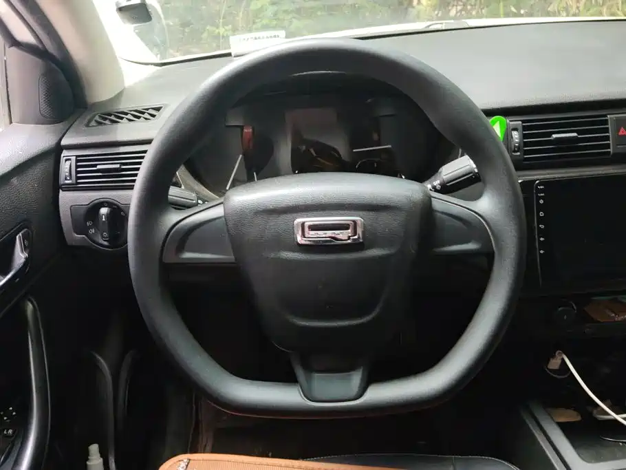 Qoros 3 2019 2018 Sedan 1.6L Auto Leading