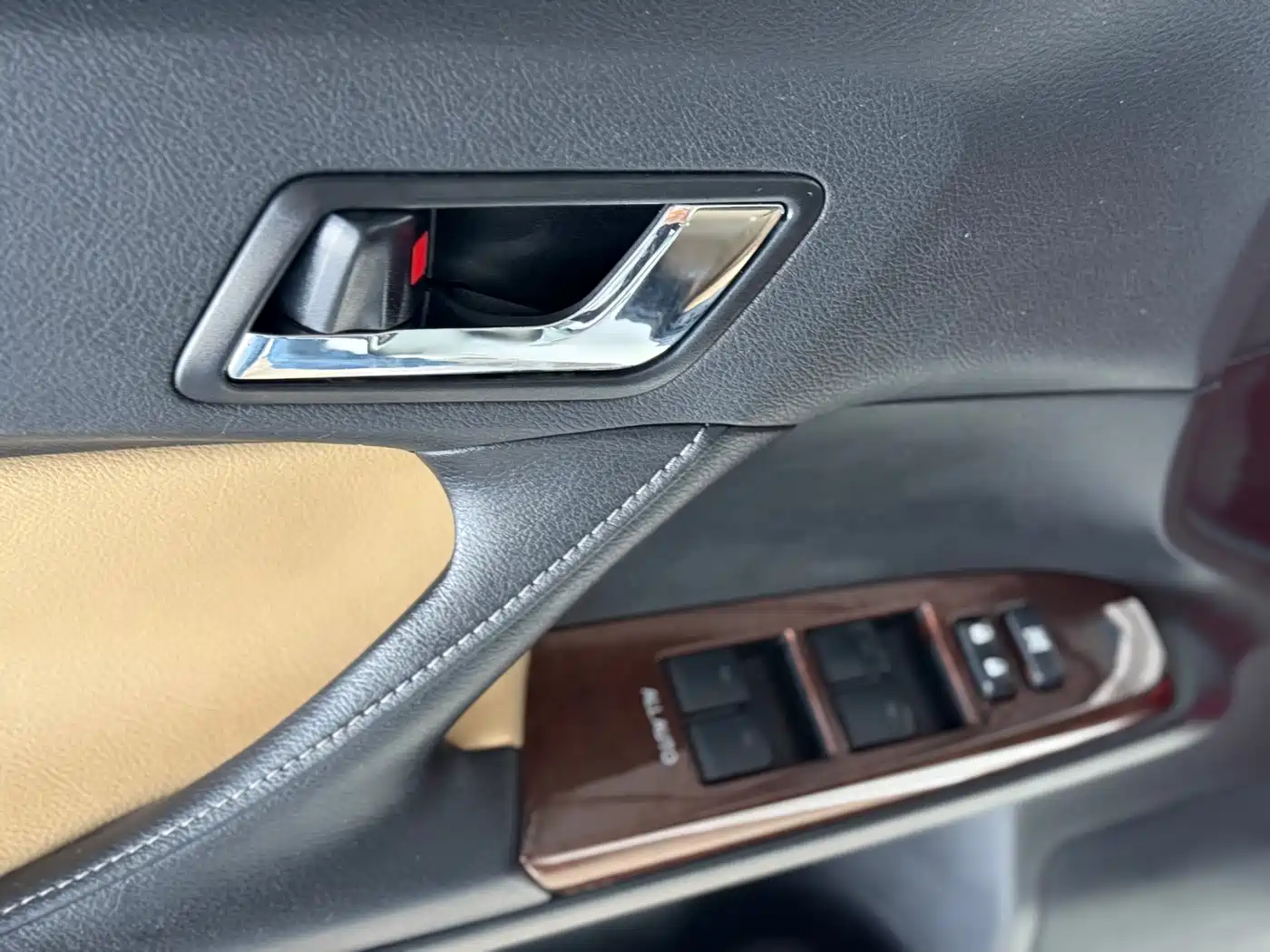 Toyota Reiz 2013 2.5V Premium Edition фото 12