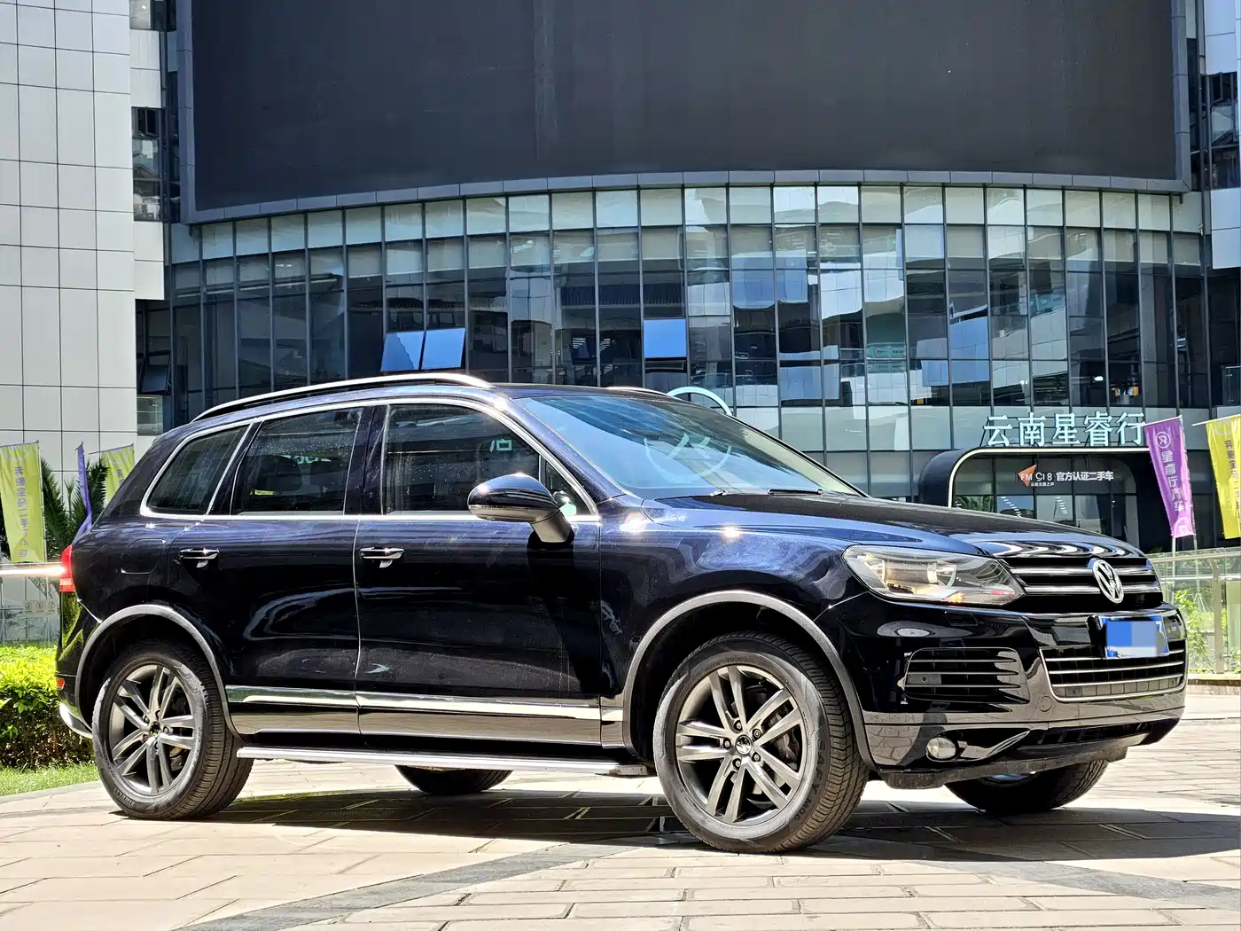 Volkswagen Touareg 2014 3.0TSI New Edge Edition фото 3
