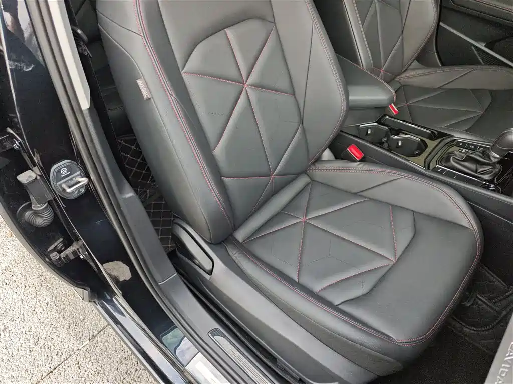 Volkswagen Lavida 2024 Model 300TSI DSG Starlight Leading Edition фото 25